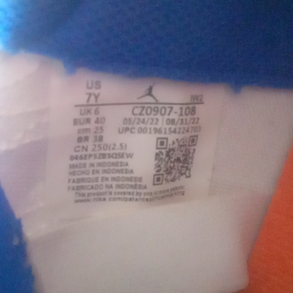 Jordan 11 - Picture 2 of 4
